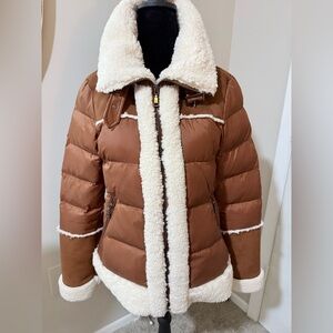 TAHARI size S coat